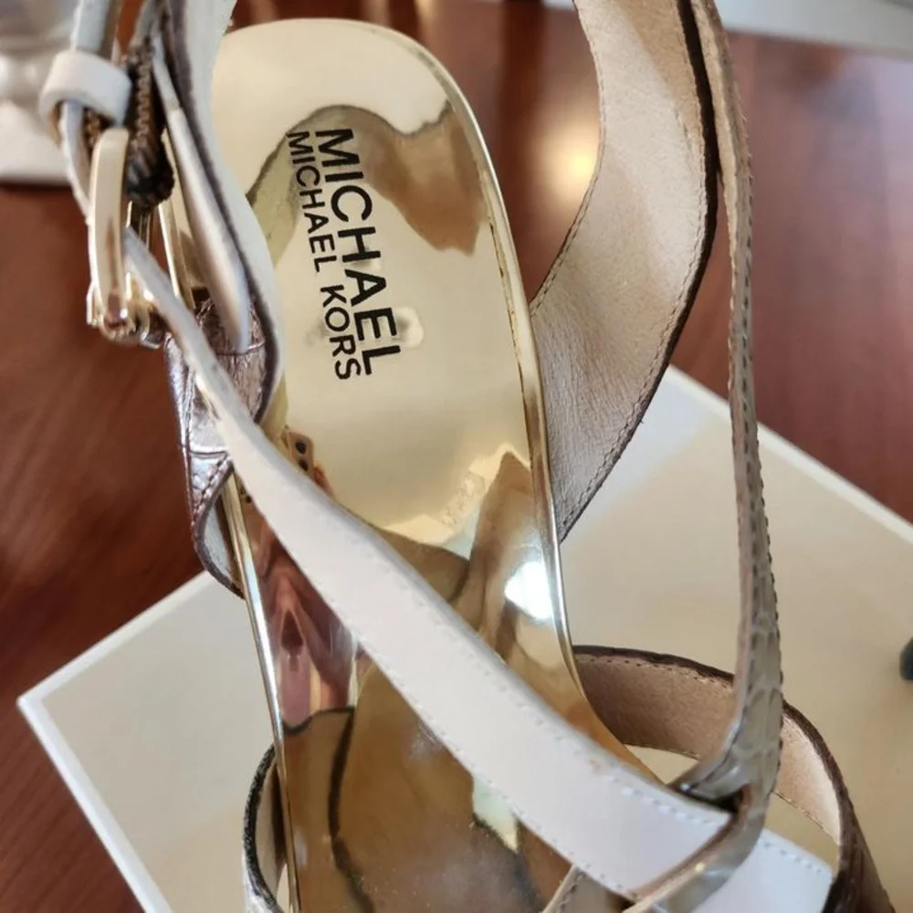 Michael Kors Niki Cross Strap Snake/leather Bone color platform 5 in heels - Picture 4 of 9